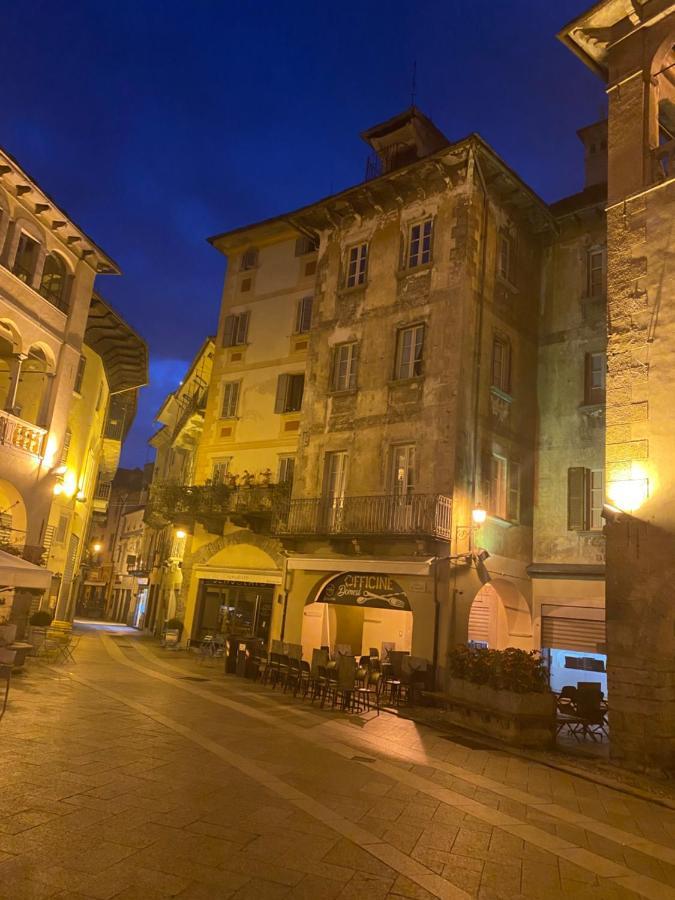 Antica Dimora Del Mercato Domodossola Exterior foto